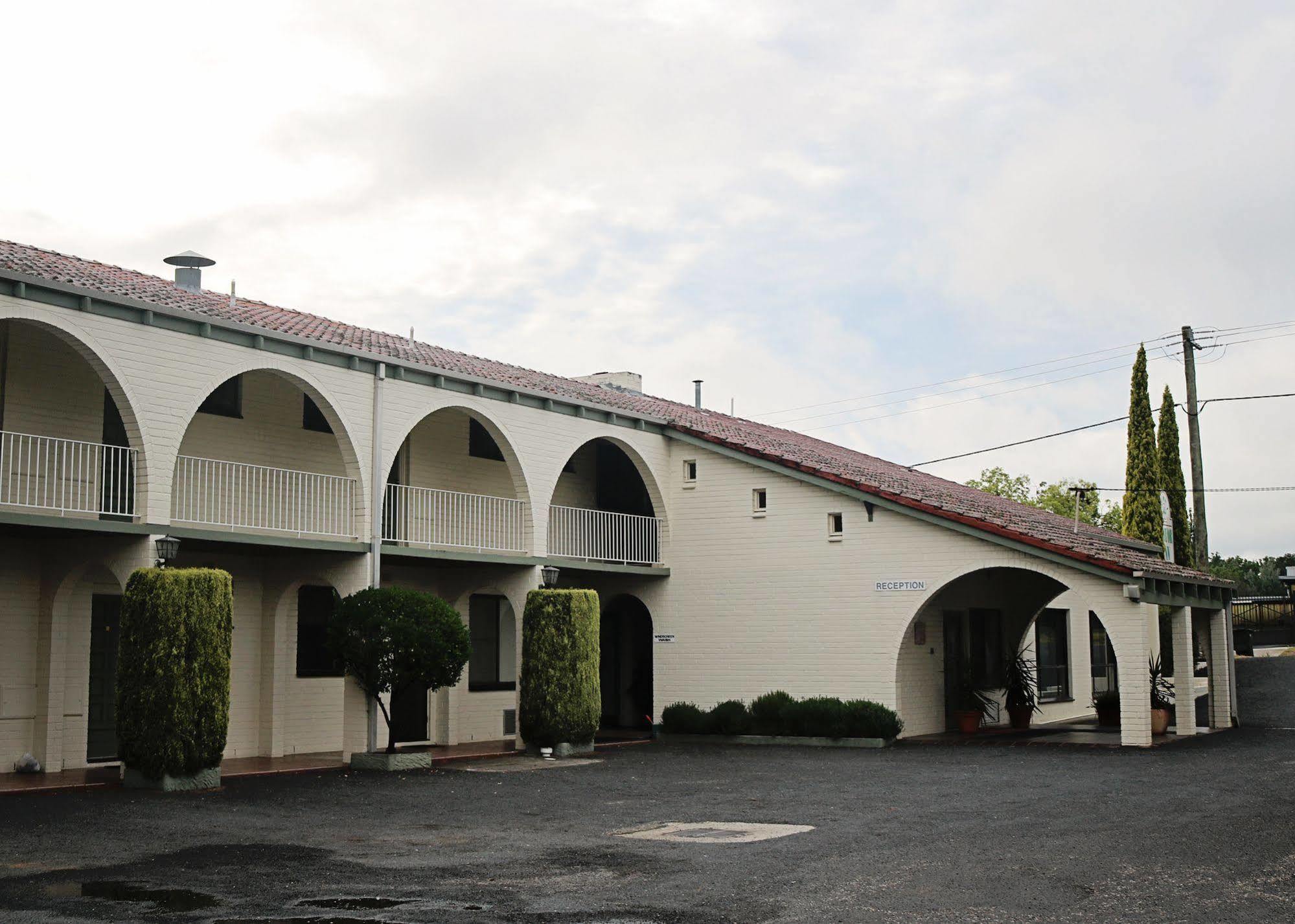 Motel Harriet House Tumut Exterior foto