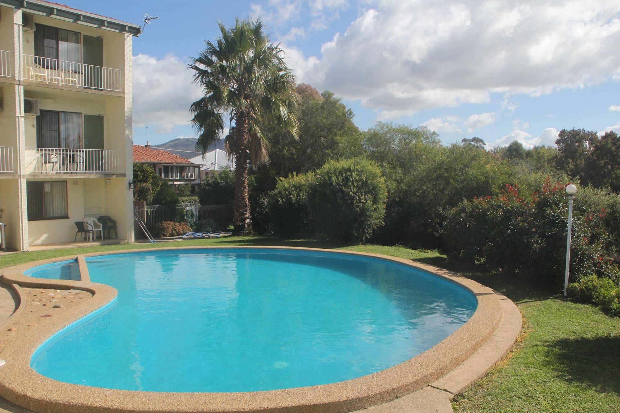 Motel Harriet House Tumut Exterior foto